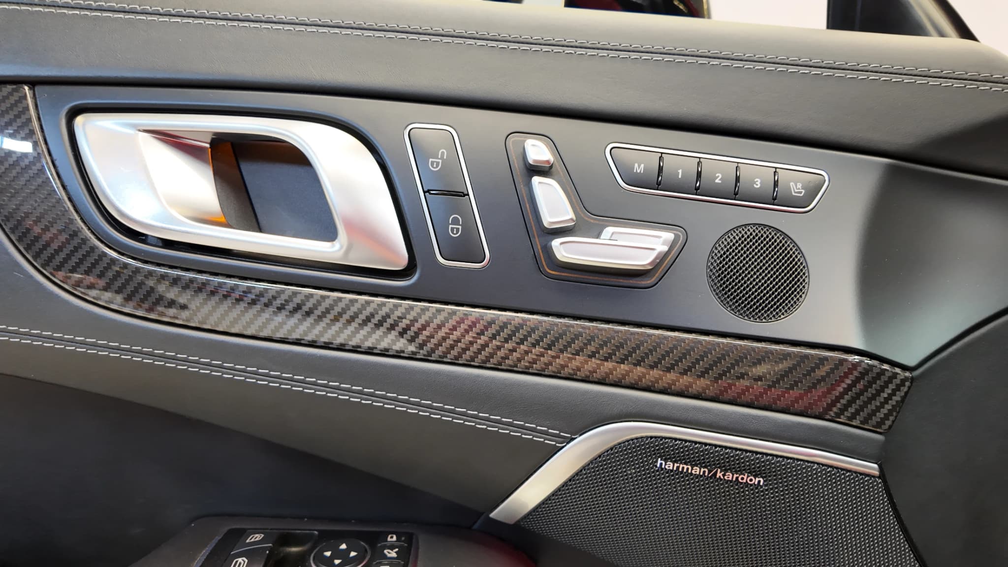 MERCEDES-BENZ SL — fotografía 24