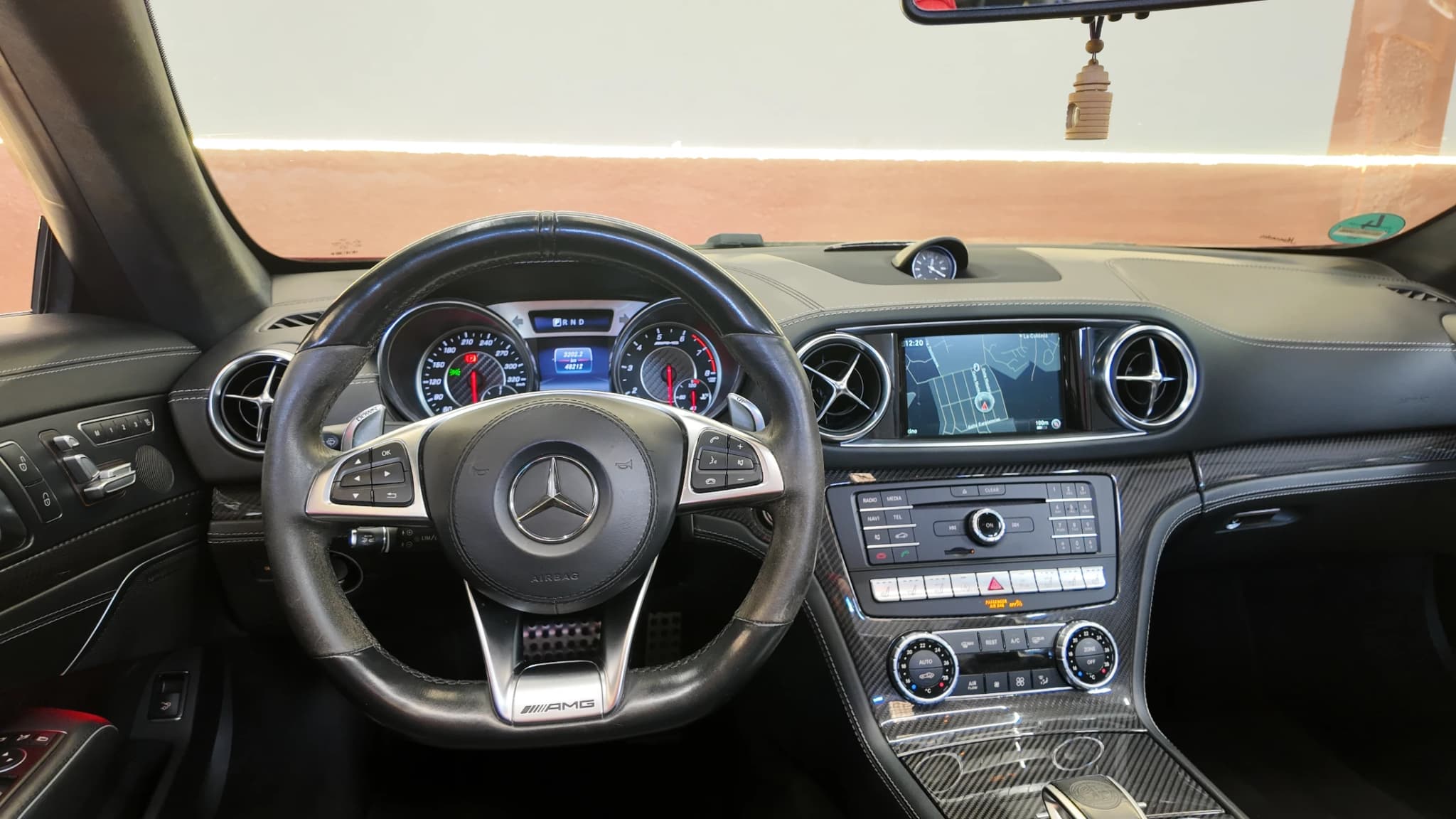 MERCEDES-BENZ SL — fotografía 27
