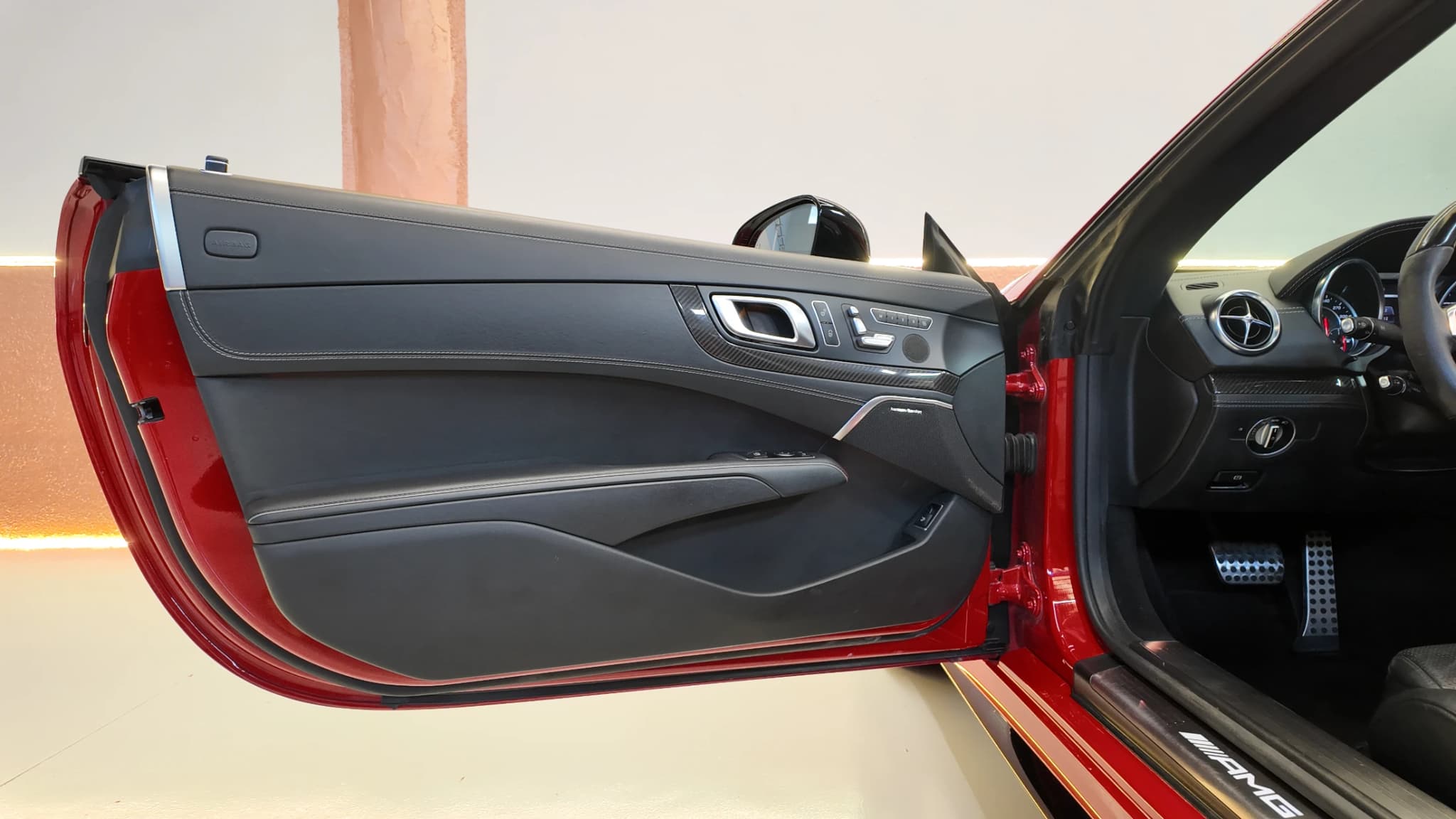 MERCEDES-BENZ SL — fotografía 23