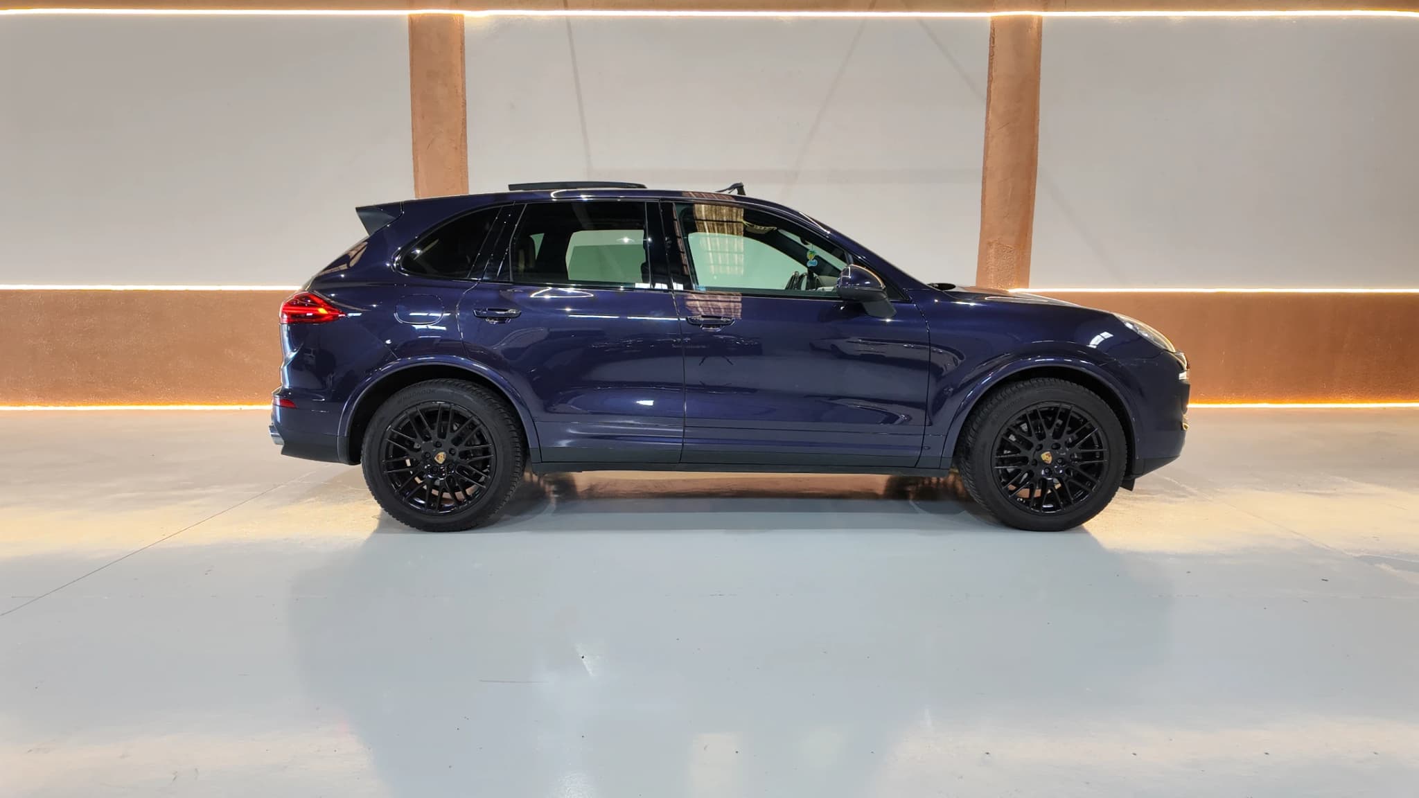 PORSCHE CAYENNE — fotografía 2