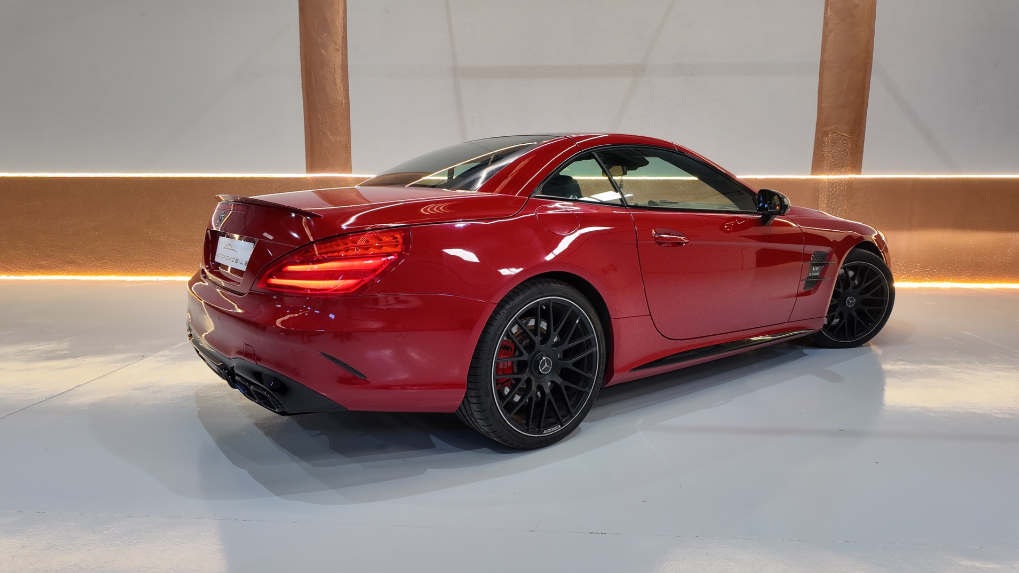 Mercedes-AMG SL 63 trasera lateral