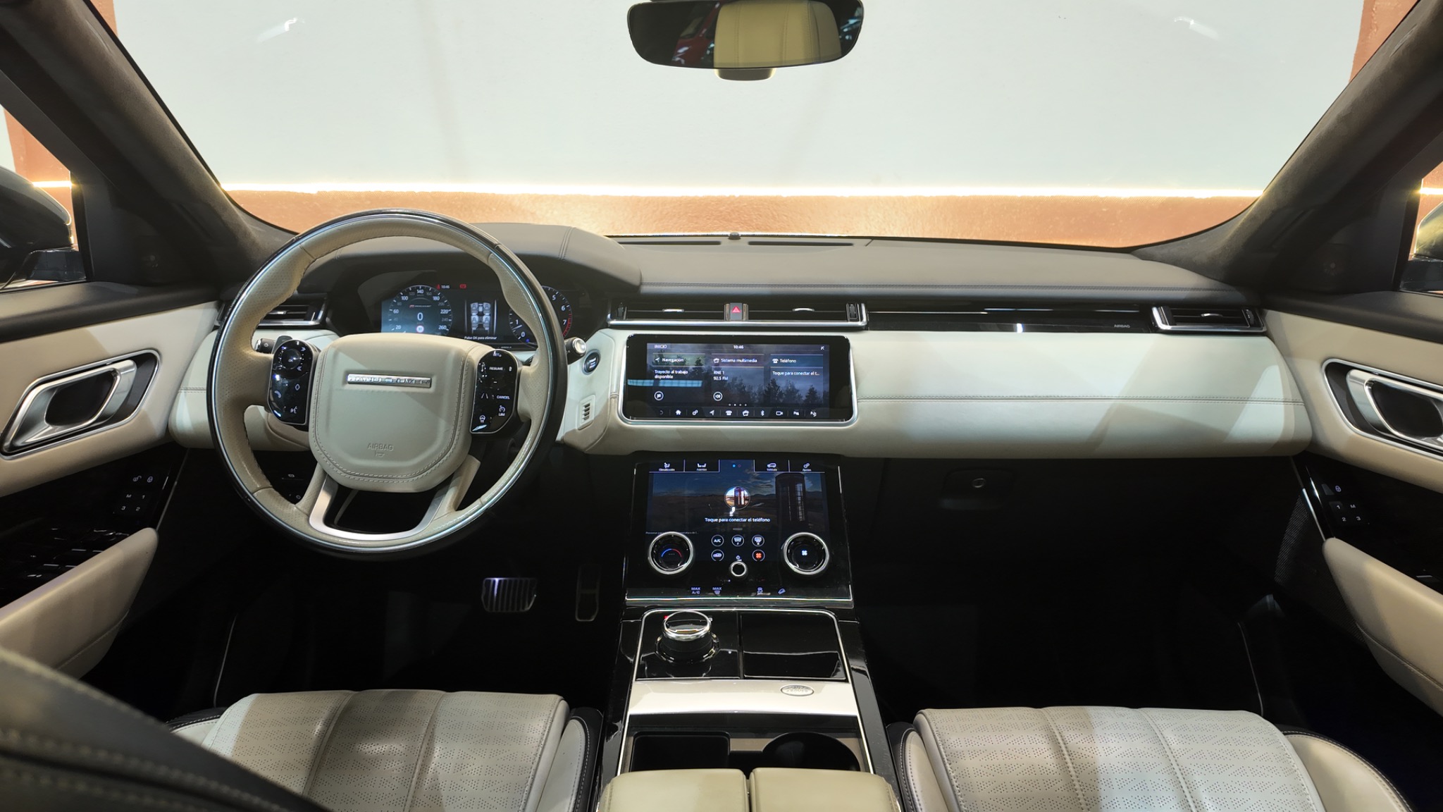 Interior principal Range Rover Velar
