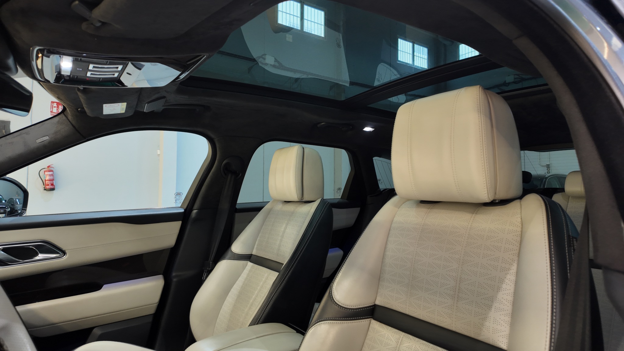 Salpicadero Range Rover Velar